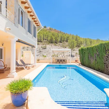 Villa Alzhara *