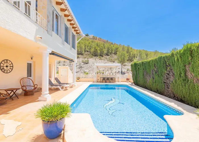 Villa Alzhara *